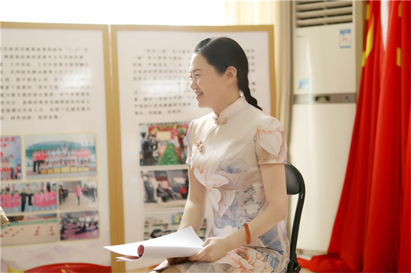 1530514329174679.jpg 名园长工作室领衔人吴沭鲂园长发言.jpg