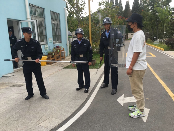 1603431290784913.jpg 二圣幼儿园:保护孩子,我们在行动 (2).jpg