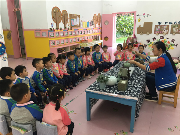 8.青瓷教学活动.jpg