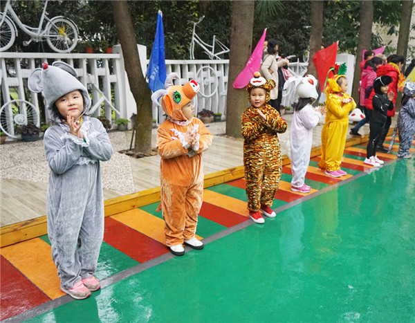 3十二生肖拜年.JPG
