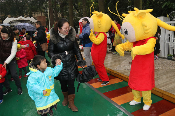 2龙哥龙妹拜年.JPG