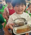 “追忆袁隆平爷爷 传承每粒五谷辛苦之德”